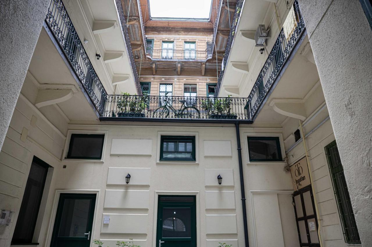 Ozone One Apartment Budapest Extérieur photo