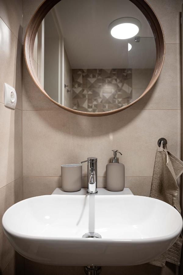 Ozone One Apartment Budapest Extérieur photo